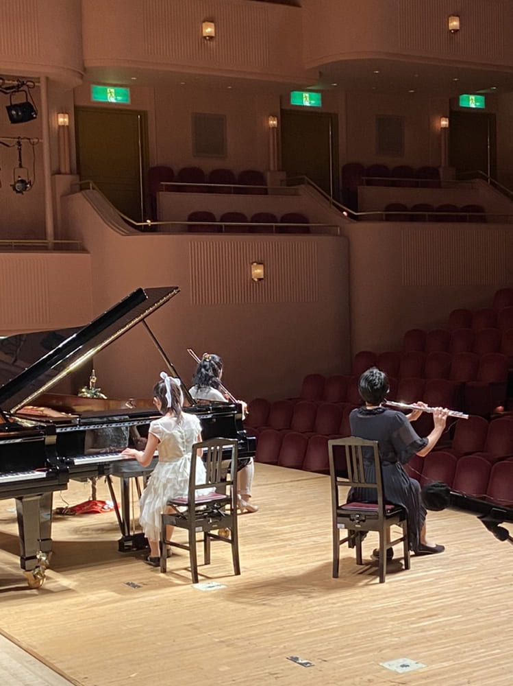 11月または12月「大発表会」